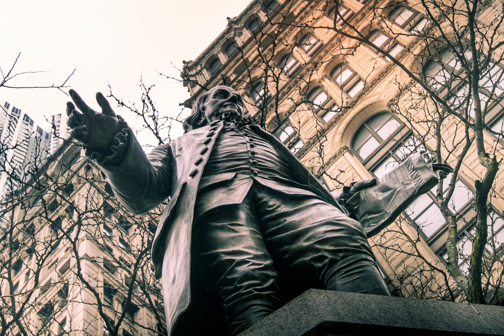 Benjamin Franklin: The Genius Who Lit the Way to American Freedom and Innovation! Image
