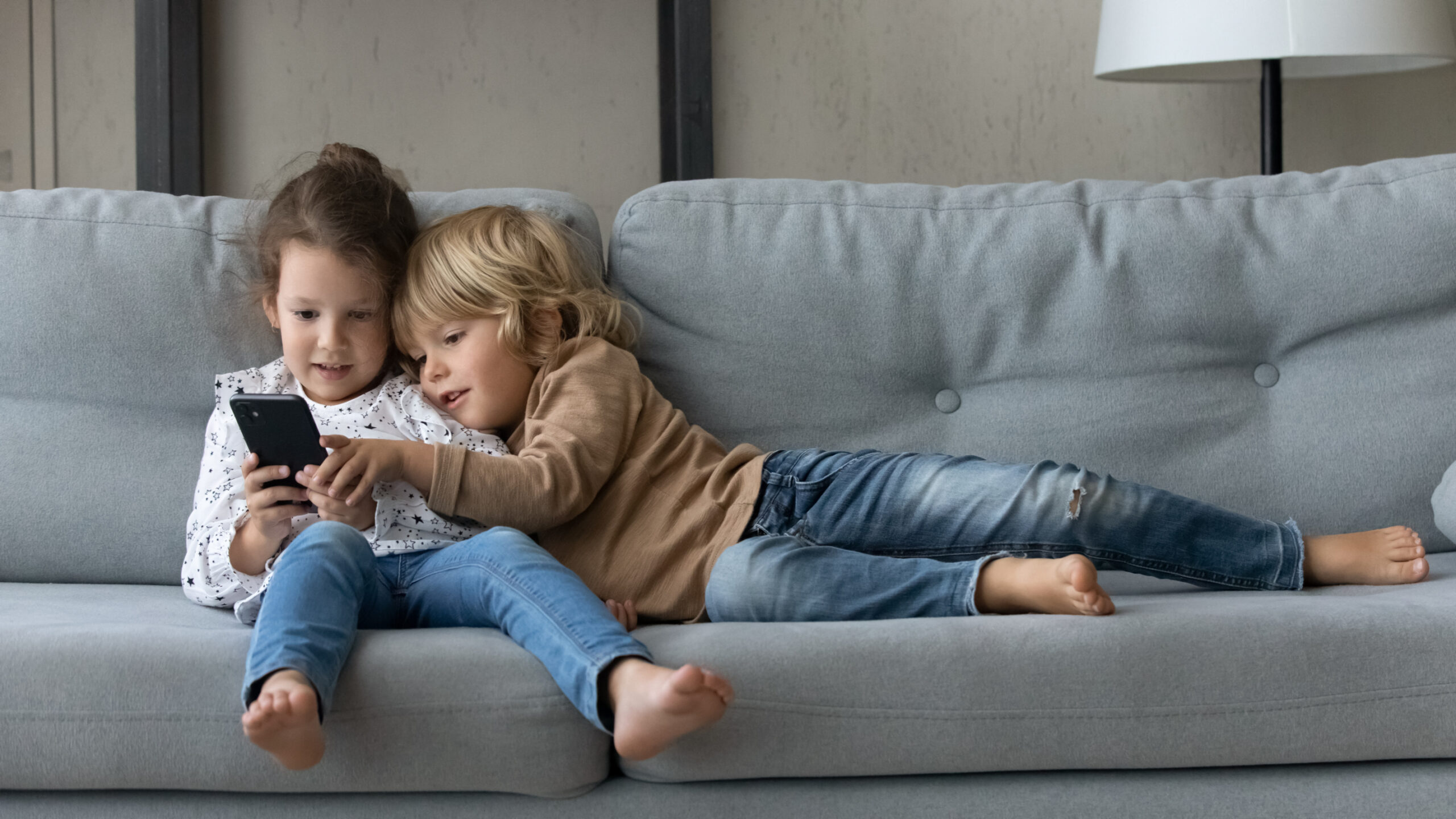Alabama Moves to Block Explicit Content on Kids’ Devices Image