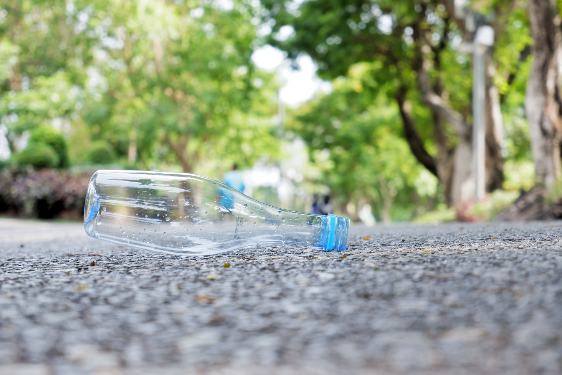 Trash on the Ground? That’s Your Cue. Image